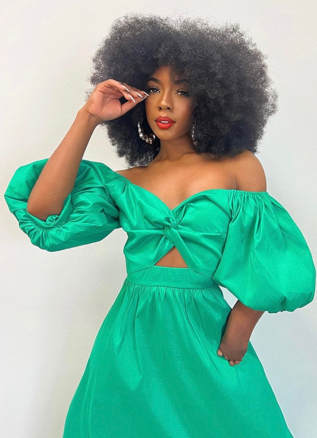 Chic Emerald Ruffled Dress